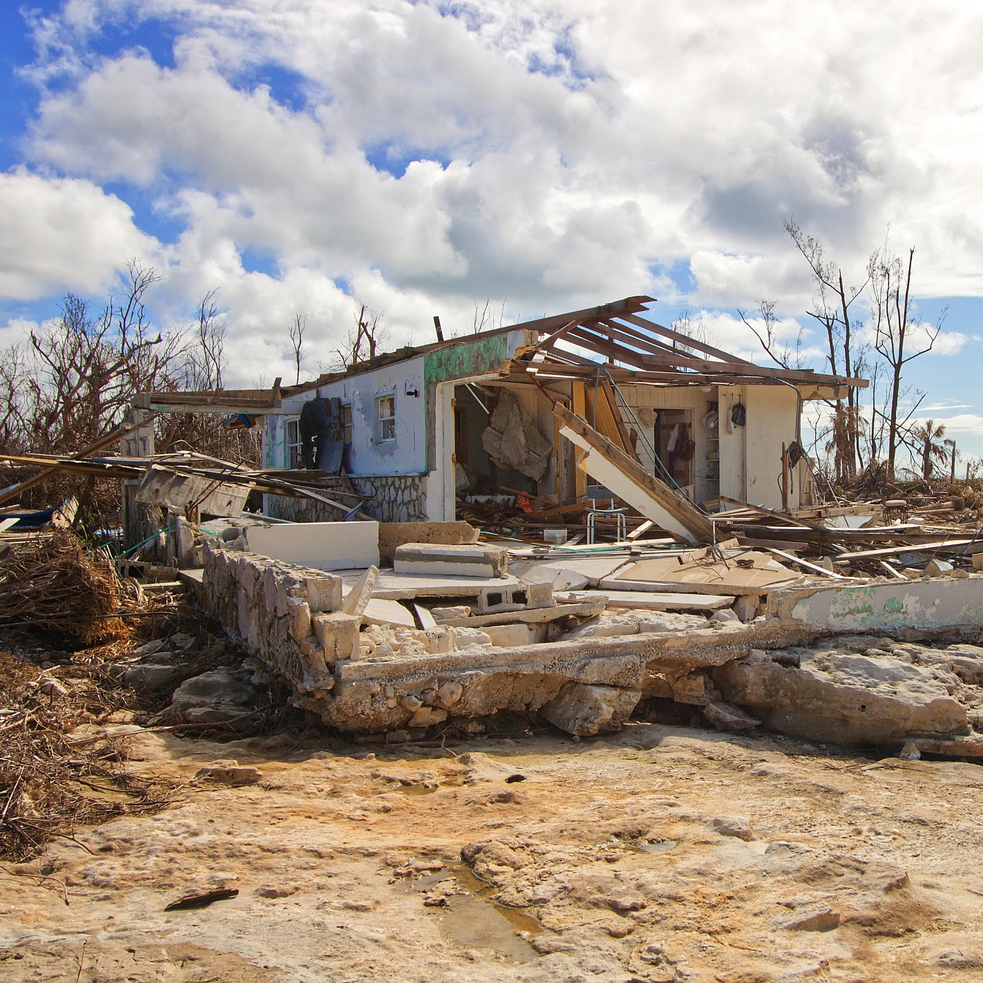 Deconstructing Disaster/Reconsidering Relief: Coping with Catastrophe Past and Present in Latin America and the Caribbean