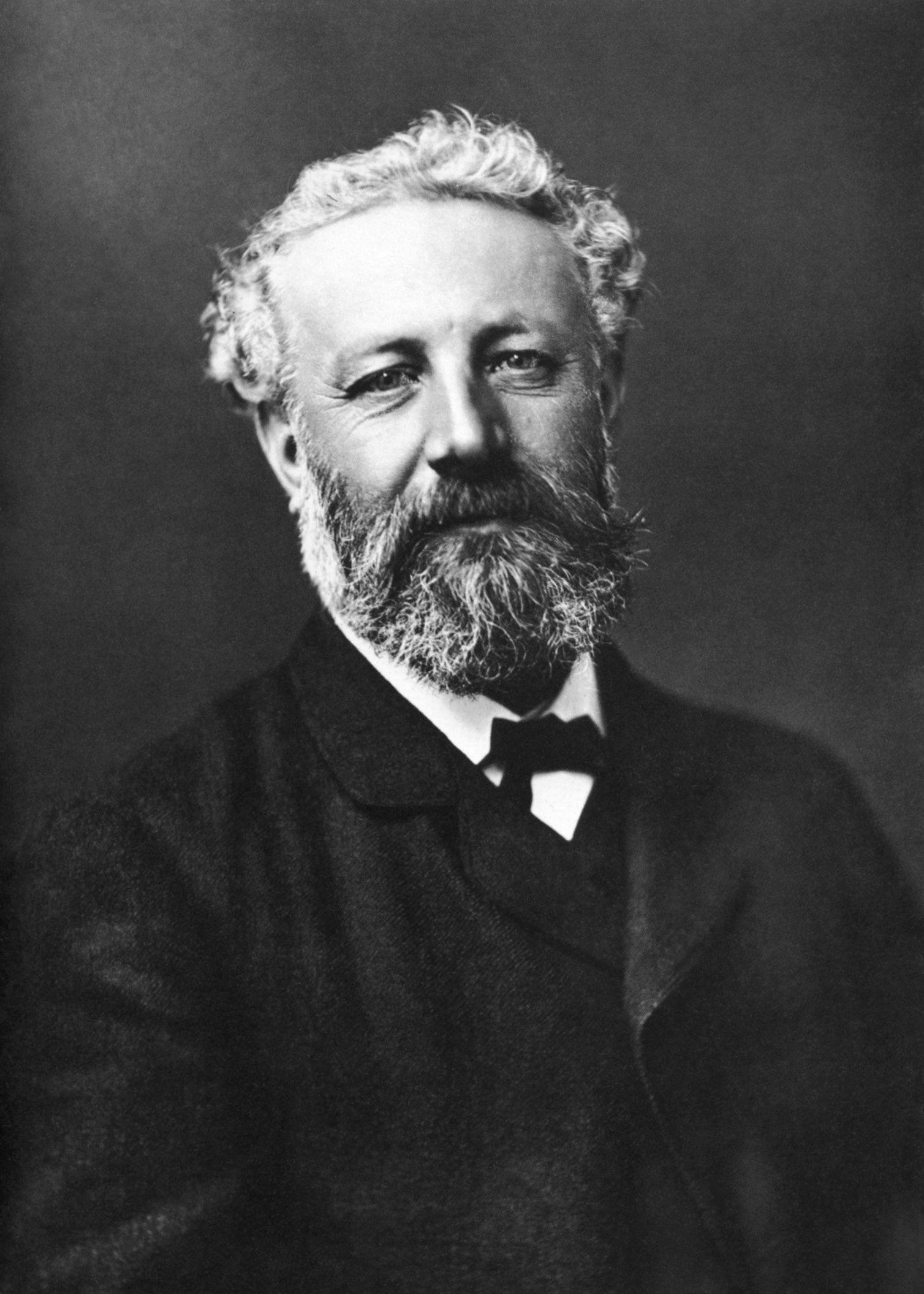 Jules Verne and the Nineteenth Century, in light of Walter Benjamin